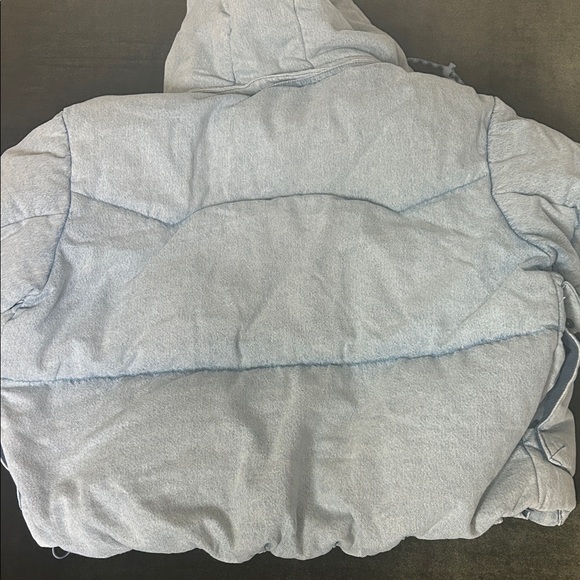 Levi's women denim Hooded Puffer Jacket - Picture 11 of 11